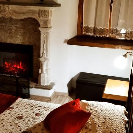 Borgo Antico Chalet Appartamenti Fara Novarese Eksteriør bilde
