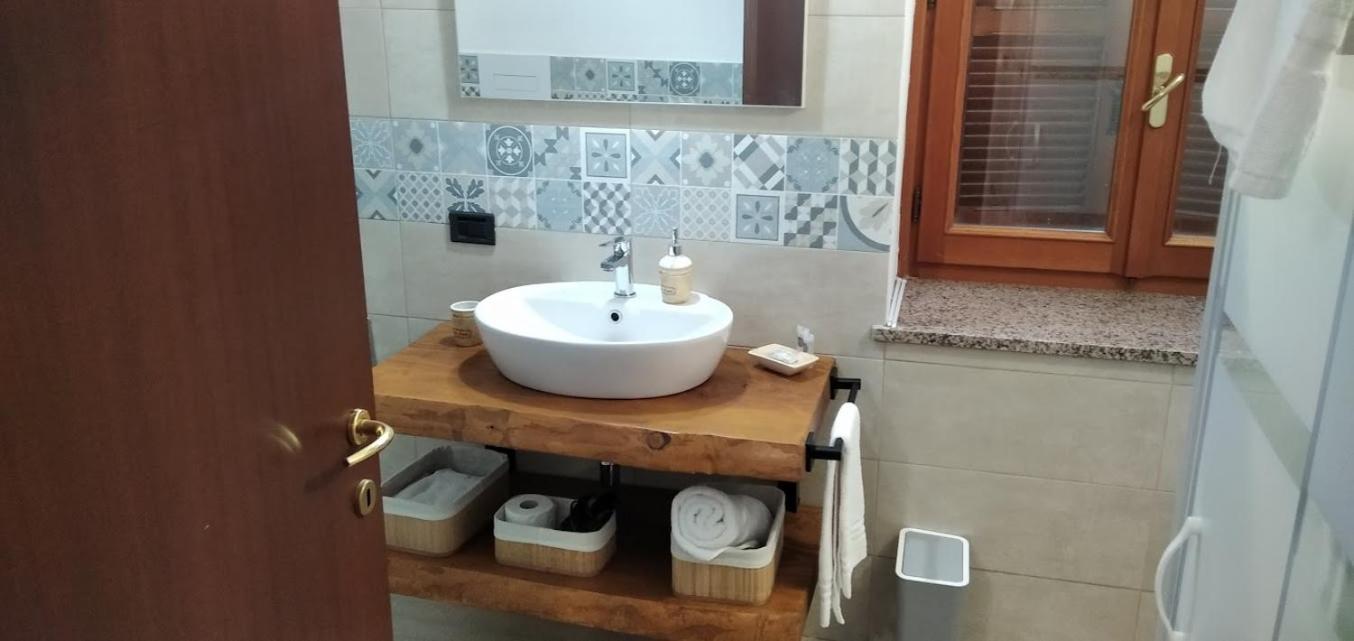 Borgo Antico Chalet Appartamenti Fara Novarese Eksteriør bilde